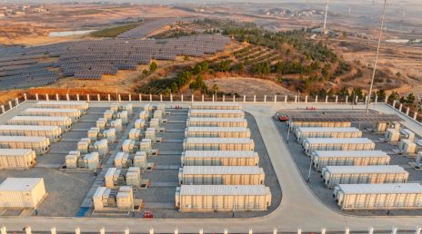 battery storage systems with solar panel charging